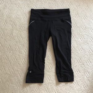 athleta cropped black leggings